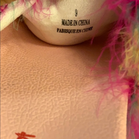 Multi colored Furry Slippers - Picture 3 of 7